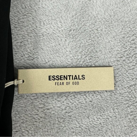 Essentials Men's Size Large Fear of God FOG NWT Oversized 100% Cotton Crewneck - Picture 4 of 13